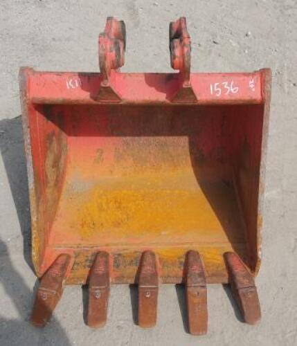 KUBOTA 24" GP BUCKET **(LOCATED IN COLTON, CA)**