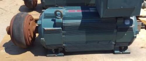 BALDOR RELIANCE MOTOR, electric, 380hp. **(LOCATED IN COLTON, CA)**