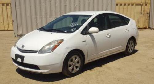 s**2008 TOYOTA PRIUS HATCHBACK SEDAN, 1.5L gasoline hybrid, automatic, a/c, pw, pdl, pm. s/n:JTDKB20U687811046