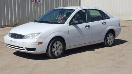 s**2007 FORD FOCUS SEDAN, 2.0L gasoline, automatic, a/c, pw, pdl, pm. s/n:1FAHP34N67W323066