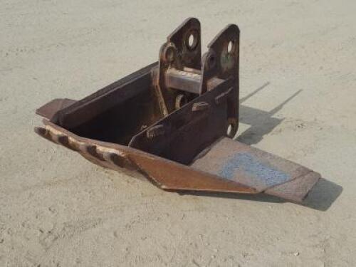 60" V DITCH BUCKET **(LOCATED IN COLTON, CA)**