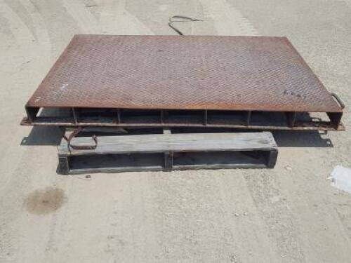 5' DIAMOND PLATE METAL RAMP **(LOCATED IN COLTON, CA)**