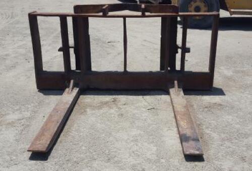 LOADER FORK ATTACHMENT, fits Cat 950. **(LOCATED IN COLTON, CA)**
