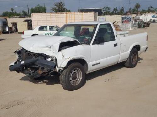 s**1999 GMC SONOMA PICKUP TRUCK, 4.3L gasoline, automatic, a/c. s/n:1GTCS14X3X8533881 **(DEALER, DISMANTLER, OUT OF STATE BUYER, OFF-HIGHWAY USE ONLY)** **(DOES NOT RUN)**