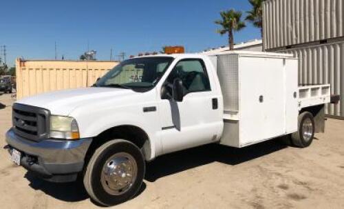 2003 FORD F550 SUPER DUTY SERVICE TRUCK, 7.3L turbo diesel, automatic, a/c, 14' bed, 13,500# rear, tool boxes, tow package. s/n:1FDAF56F93EA48725