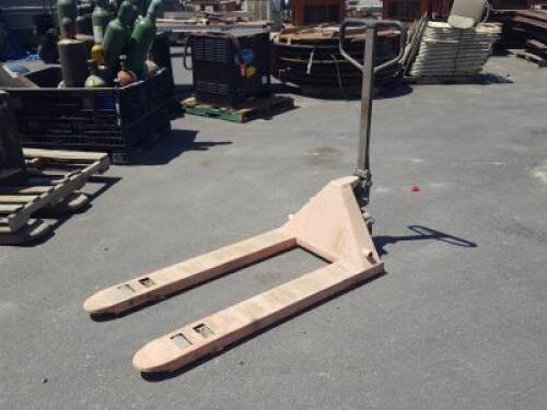 PALLET JACK **(LOCATED IN COLTON, CA)**