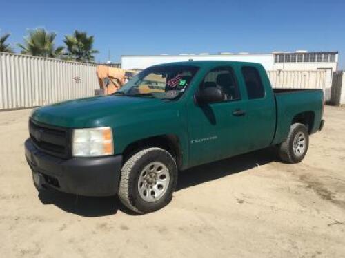 s**2007 CHEVROLET SILVERADO 1500 EXTENDED CAB PICKUP TRUCK, 5.3L gasoline, automatic, 4x4, a/c, pw, pdl, pm, tow package. s/n:1GCEK19007Z614528