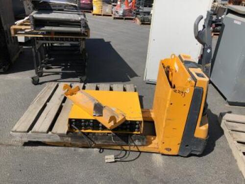 JUNGHEINRICH EJE120 PALLET JACK, electric. **(LOCATED IN COLTON, CA)**