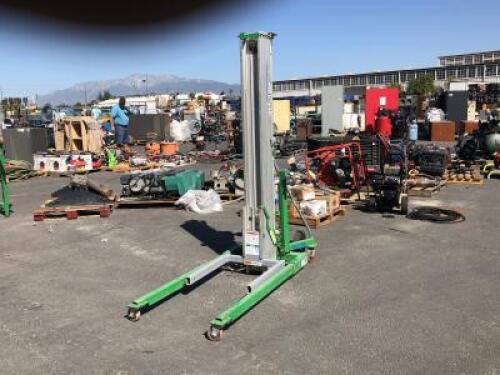 2015 GENIE SUPERLIFT SLC-24 MATERIAL LIFT, 12'. s/n:SLC15-64652 **(LOCATED IN COLTON, CA)**