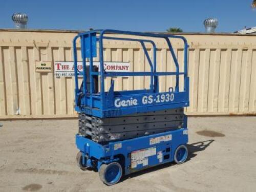 2007 GENIE GS1930 SCISSORLIFT, electric, 19' lift, extendable platform, 268 hours indicated. s/n:GS3007B-086888 **(DOES NOT RUN)**