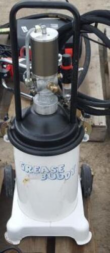 UNUSED PNEUMATIC GREASE PUMP