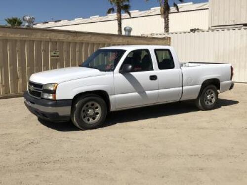 s**2007 CHEVROLET SILVERADO 1500 EXTENDED CAB PICKUP TRUCK, 5.3L gasoline, automatic, a/c. s/n:1GCEC19ZX7Z168013