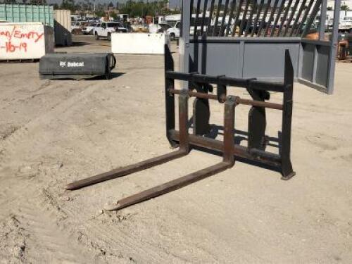 JRD WB146 FORKLIFT CARRIAGE, 60", 60" forks. s/n:0308-AKR4697 **(LOCATED IN COLTON, CA)**