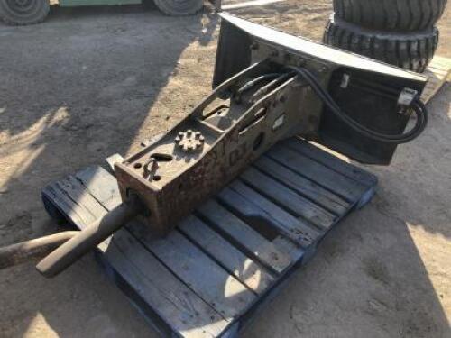 UB HYDRAULIC BREAKER ATTACHMENT, fits skidsteer. **(LOCATED IN COLTON, CA)**