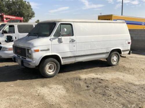 s**1993 GMC VANDURA 2500 VAN, gasoline, automatic, a/c. s/n:2GTEG25H7P4515781 **(DEALER, DISMANTLER, OUT OF STATE BUYER, OFF-HIGHWAY USE ONLY)** **(DOES NOT RUN)**