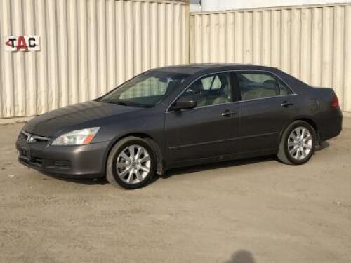 **2007 HONDA ACCORD SEDAN, 3.0L gasoline, automatic, a/c, pw, pdl, pm. s/n:1HGCM66847A074691