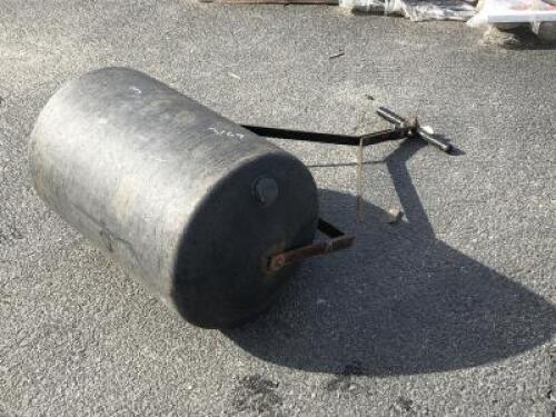LAWN ROLLER. s/n:38290129 **(LOCATED IN COLTON, CA)**
