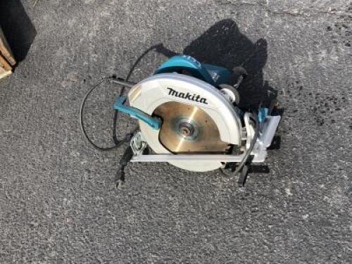 MAKITA 10" SAW, electric. s/n:03313-6 **(LOCATED IN COLTON, CA)**