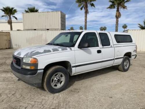 s**2002 GMC SIERRA 1500 EXTENDED CAB PICKUP TRUCK, 4.8L gasoline, automatic, 4x4, a/c, tow package. s/n:2GTEK19V821380555 **(DEALER, DISMANTLER, OUT OF STATE BUYER, OFF-HIGHWAY USE ONLY)**