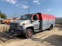 2007 CHEVROLET C5500 UTILITY TRUCK, 8.1L gasoline, automatic, a/c, 14' utility body, lift gate, tow package. s/n:1GBE5C1G47F404550