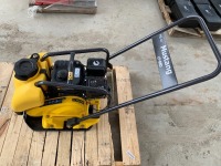 UNUSED MUSTANG LF88D PLATE COMPACTOR