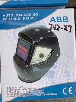 UNUSED AUTO DARKENING WELDING HELMET