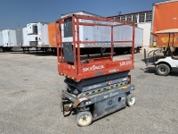 2013 SKYJACK SJIII3219 SCISSORLIFT, electric, 19' lift, extendable platform, 159 hours indicated. s/n:22057997