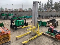 2023 SUMNER 2124 MATERIAL LIFT, 23' lift. s/n:42067 --(LOCATED IN COLTON, CA)--