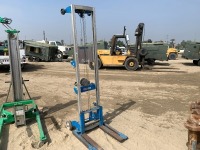 2017 GENIE GL12 MATERIAL LIFT, 12' lift. s/n:GLG-86873 --(LOCATED IN COLTON, CA)--